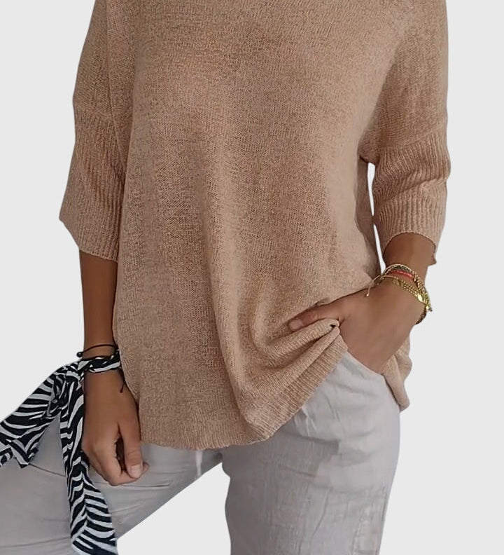 Caroline | Stylish V-Neck Blouse