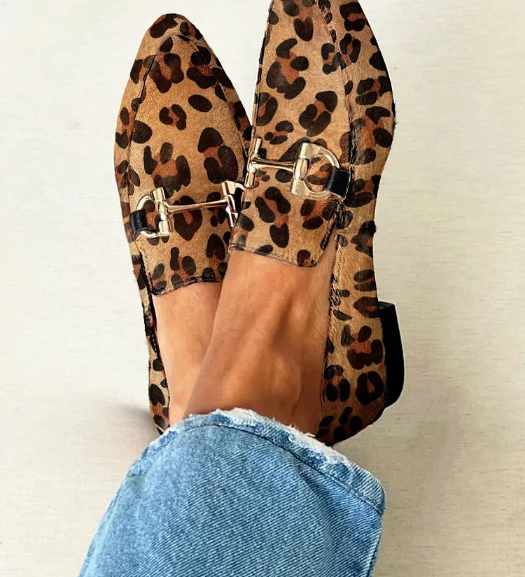 Gia - Chic Leopard Print Loafers