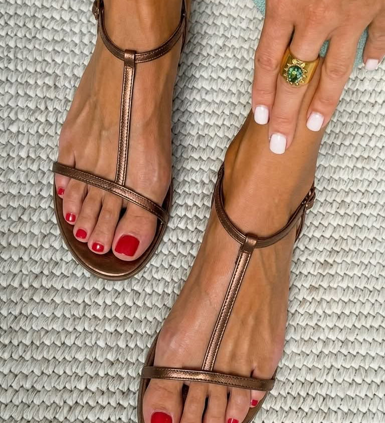 Rosalba | Golden Sandals for Spring
