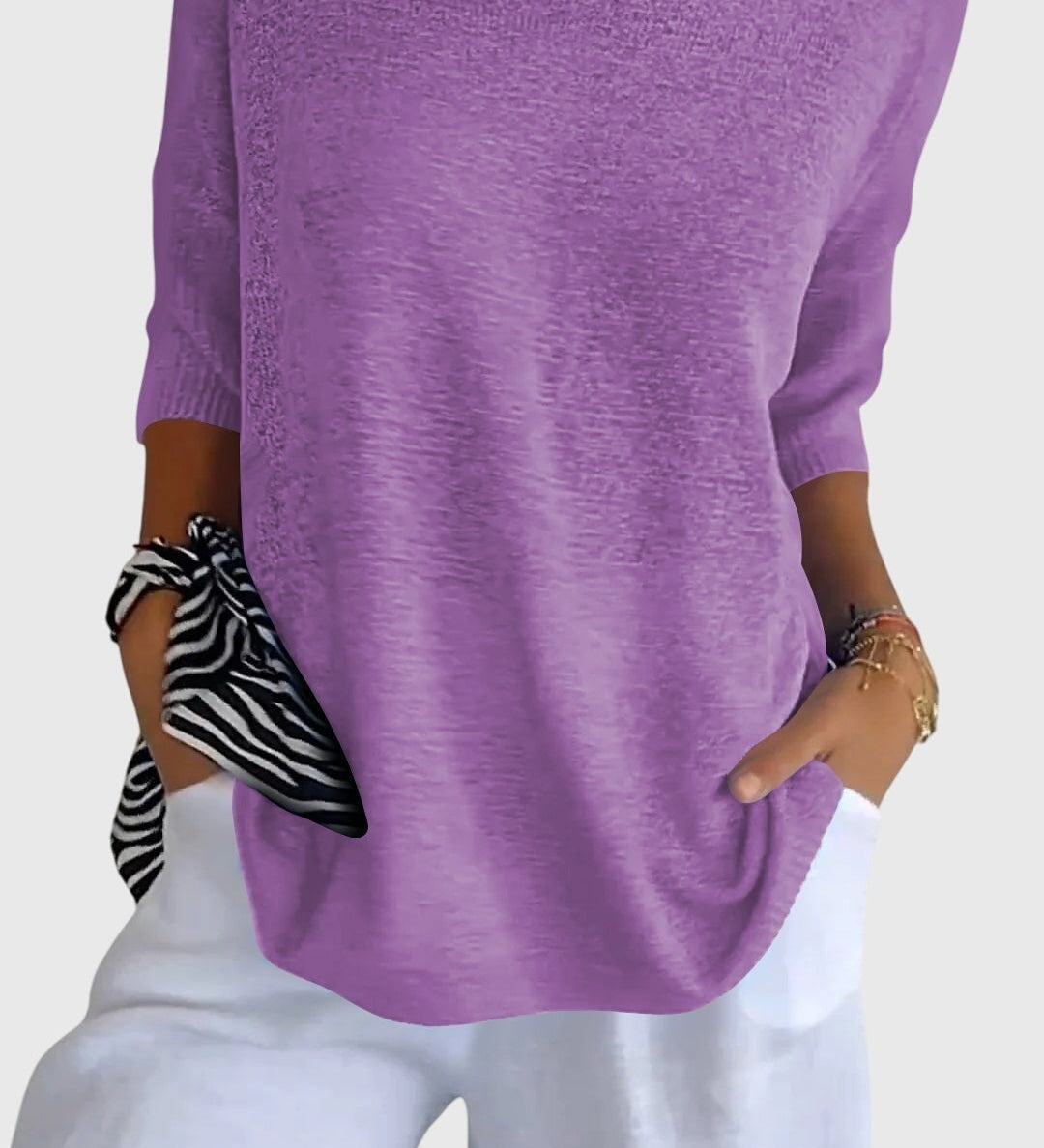 Caroline | Stylish V-Neck Blouse