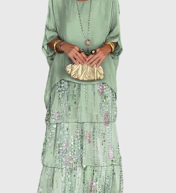 Patricia | Elegant Long and Flowing Dress