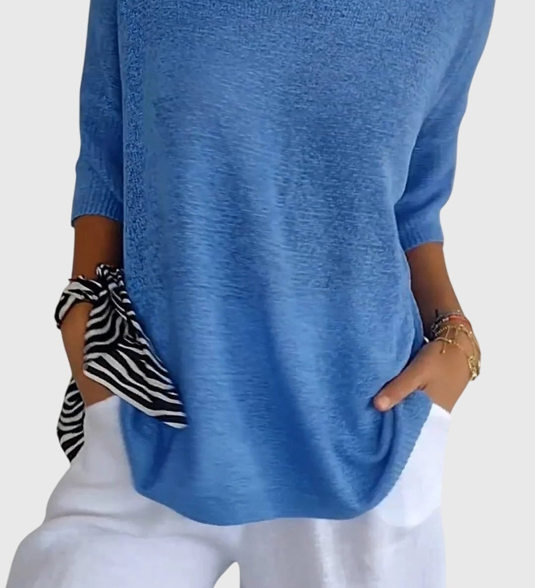 Caroline | Stylish V-Neck Blouse