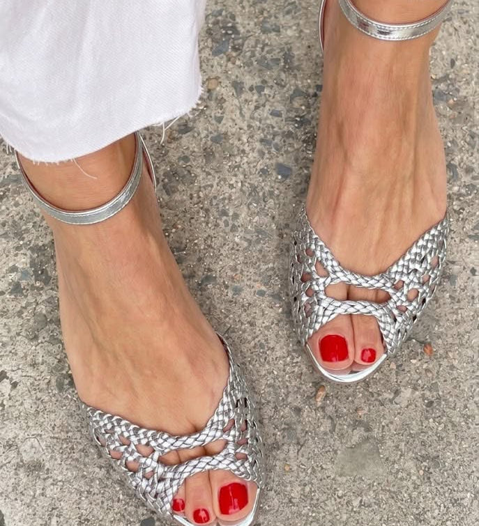Isadora | Woven Gold Sandals