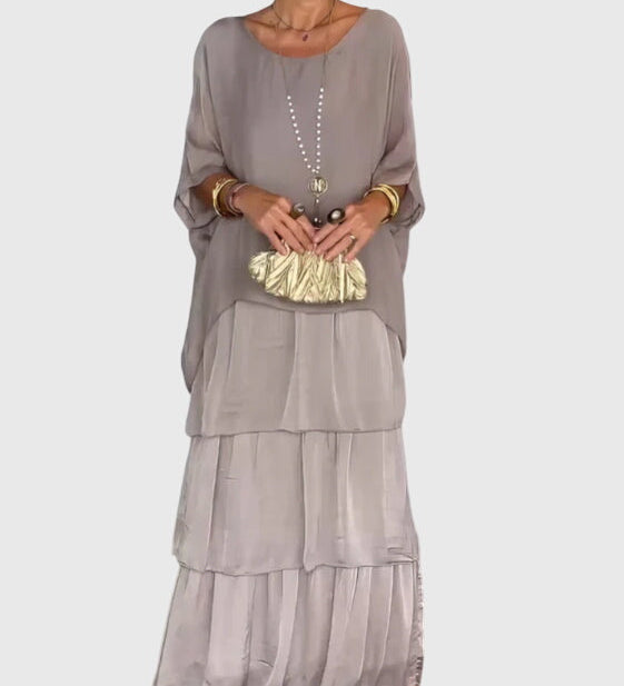 Patricia | Elegant Long and Flowing Dress