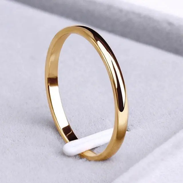 Elegant Gold and Silver Ring