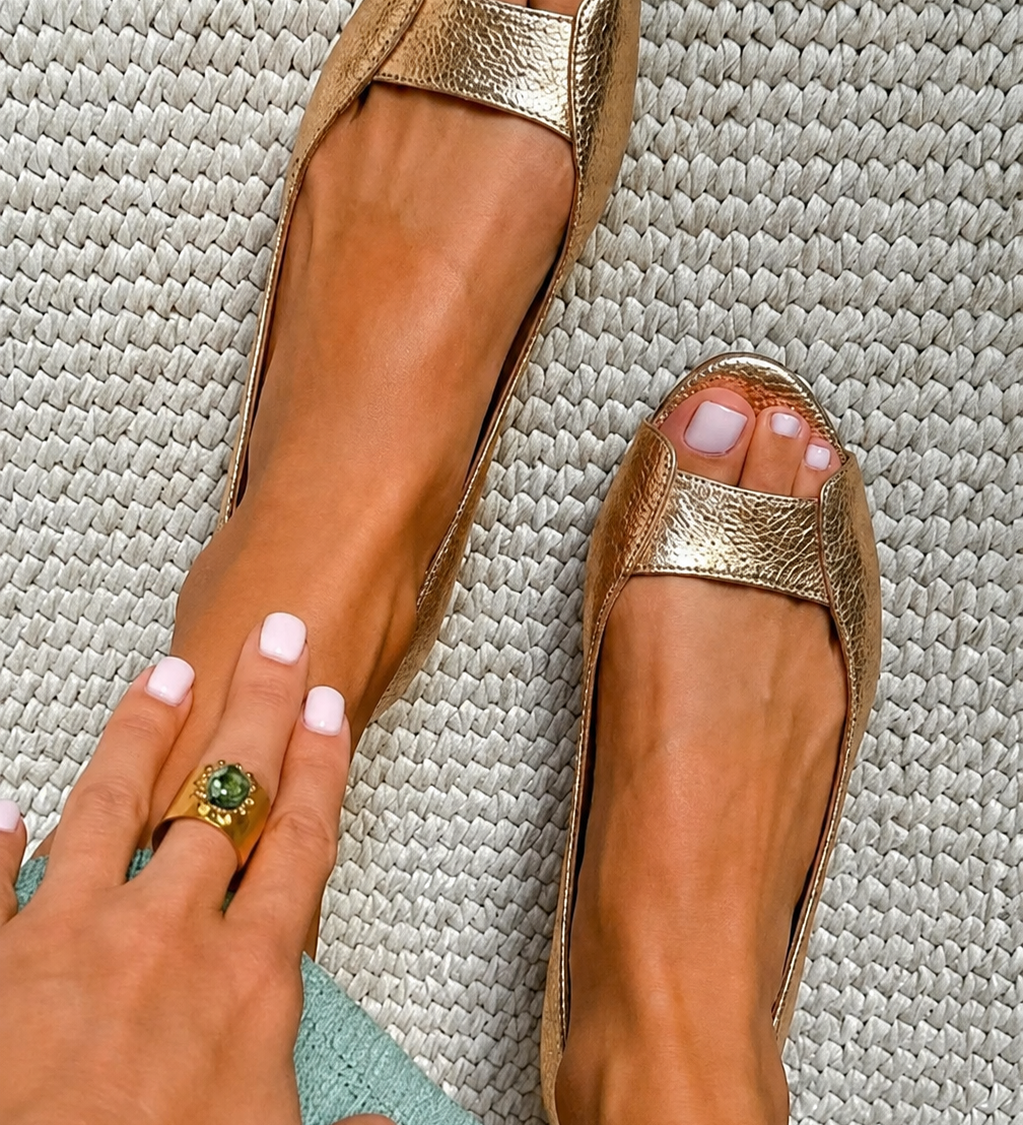 Adelina | Chic Comfort Gold Sandals