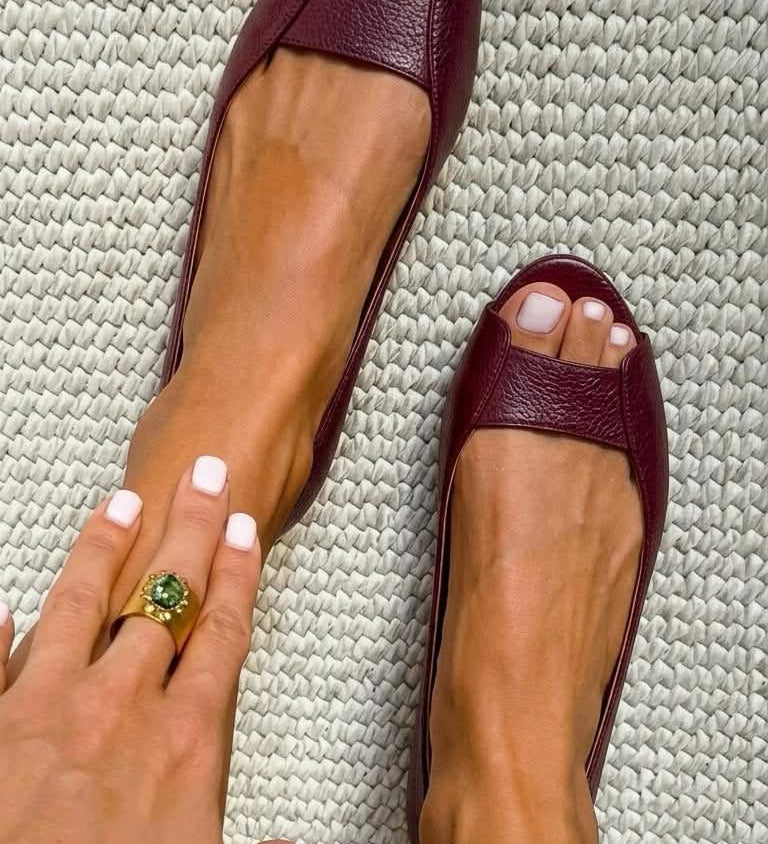 Adelina | Chic Comfort Gold Sandals