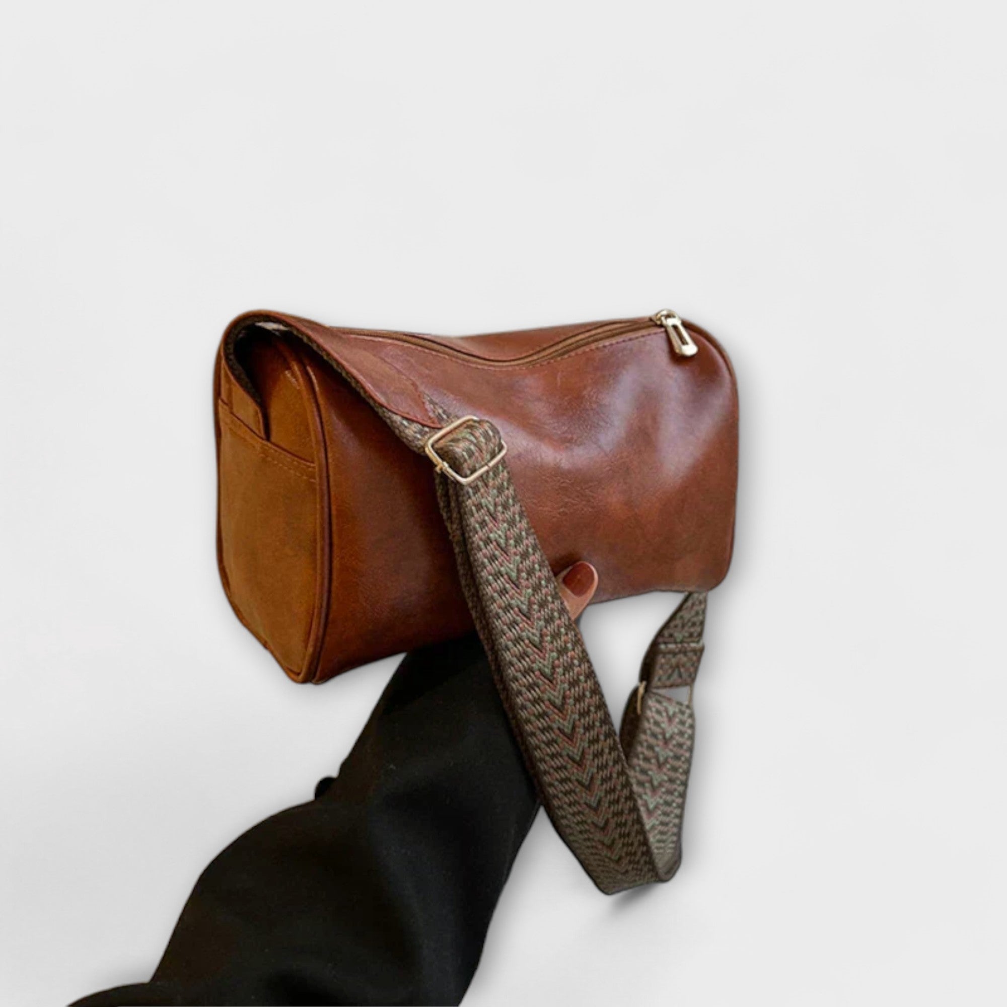 Auriane | Retro-Inspired Shoulder Bag