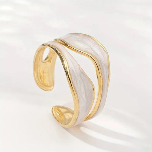 Vintage White Gold Dream Ring