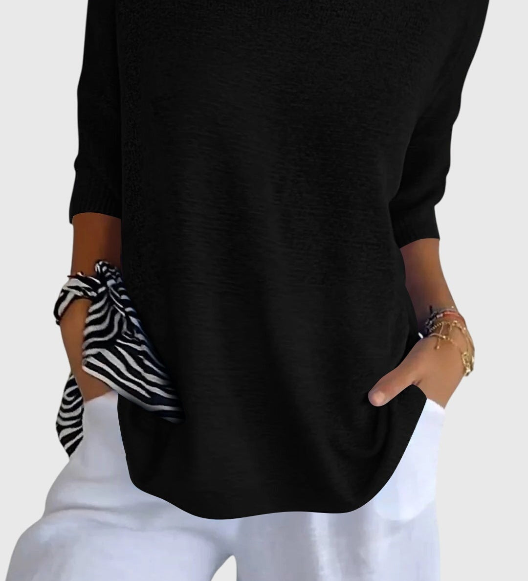 Caroline | Stylish V-Neck Blouse