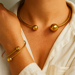 Elegant Glow Necklace and Bracelet Duo