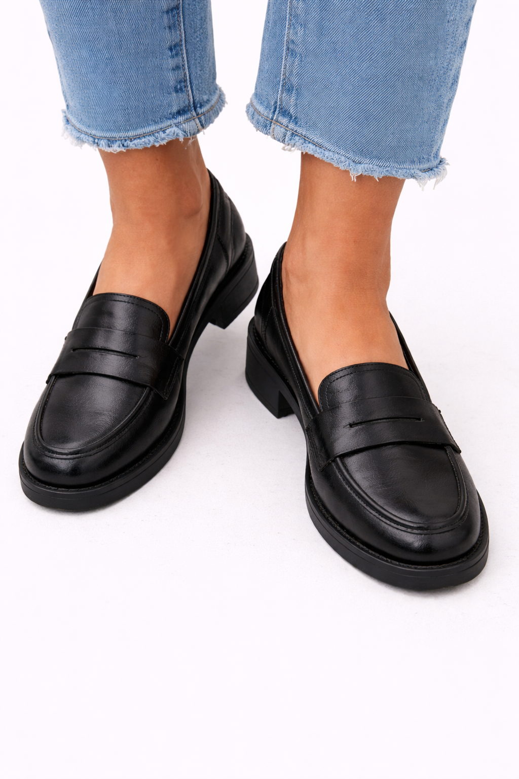 Evana - Classic Elegance Footwear