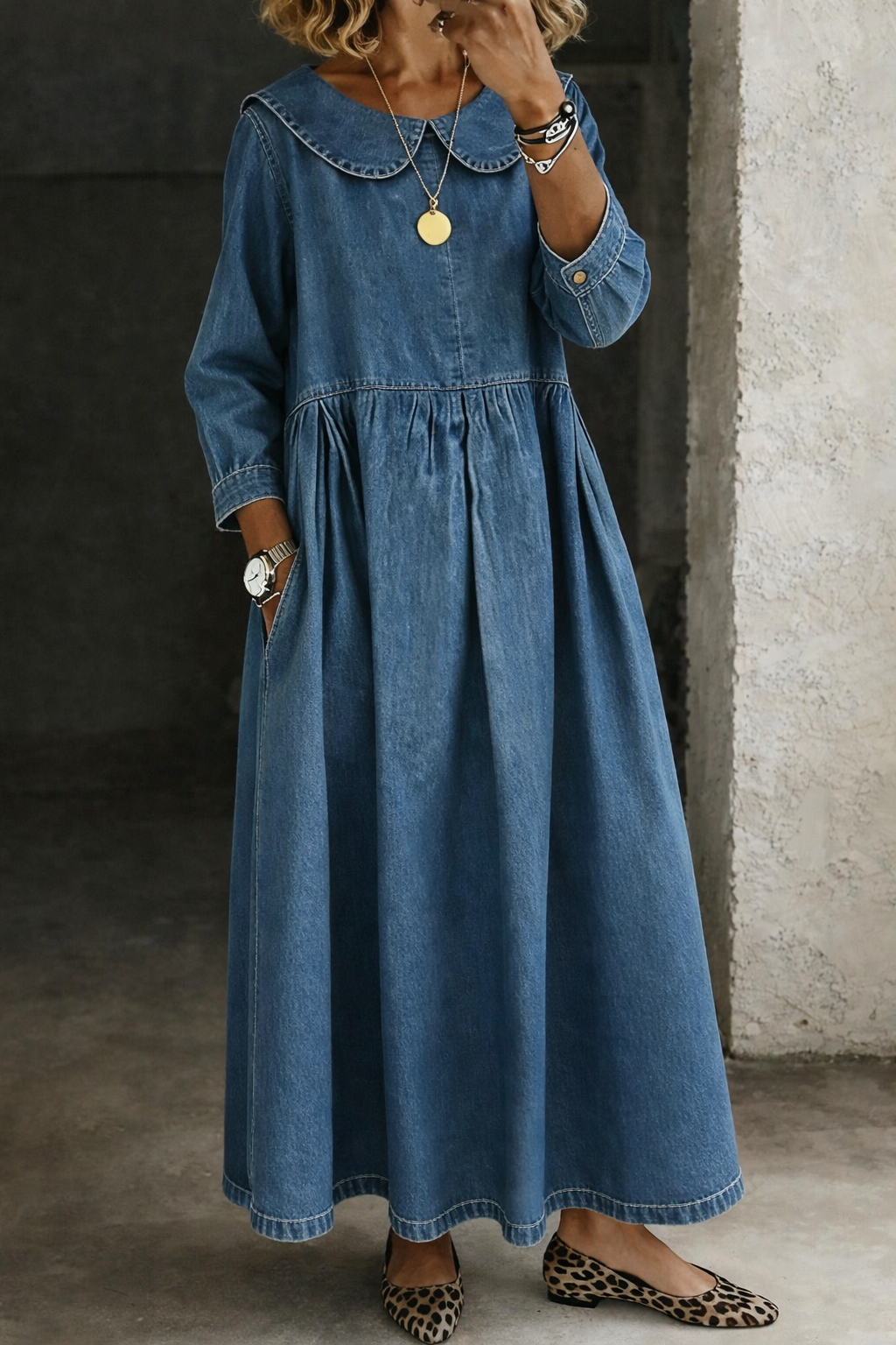 Manon | Denim Dress with Peter Pan Collar – view 2