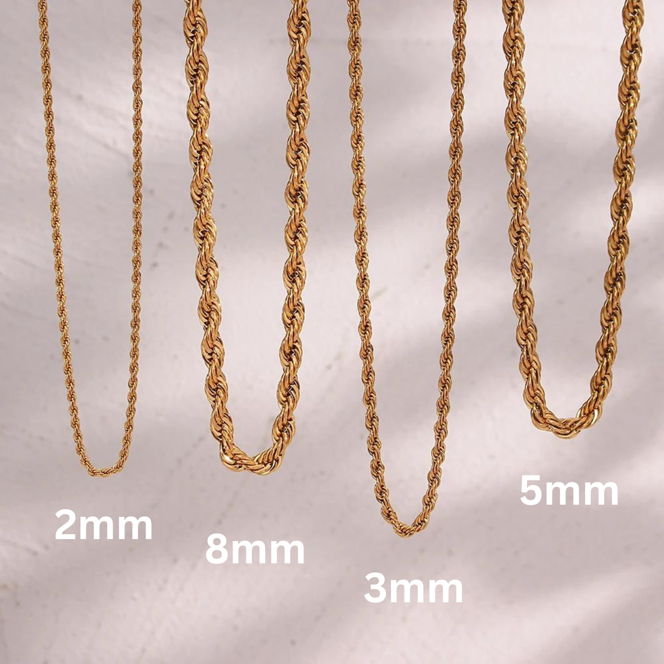 Hélène – Gold Necklace with Dotted Accents