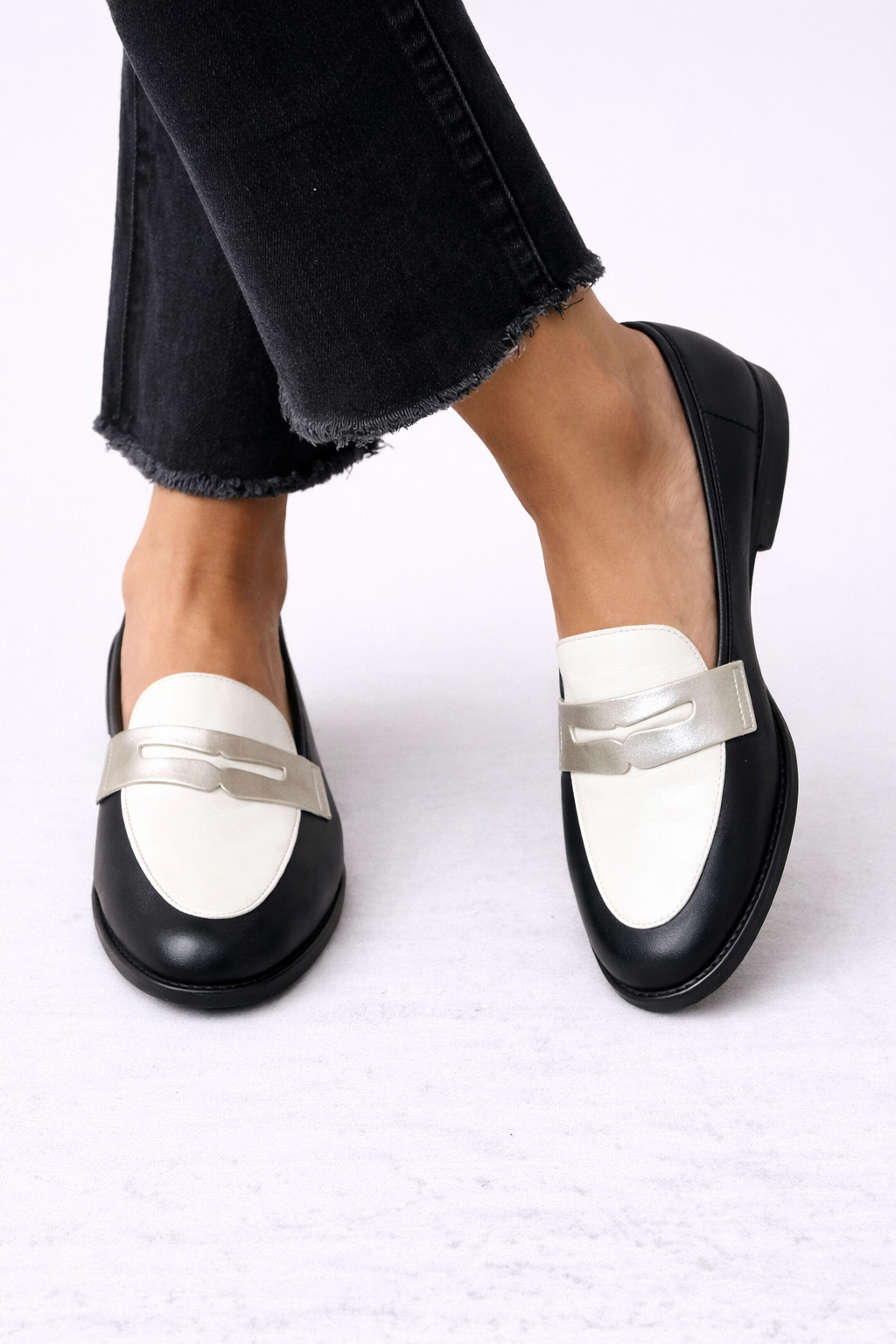 Willow - Chic and Contemporary Moccasins